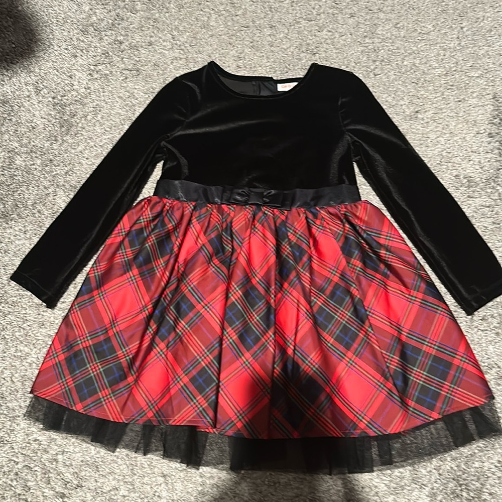 Adorable girls dress, brand new